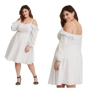 NWT Torrid White Long Sleeve Dress
